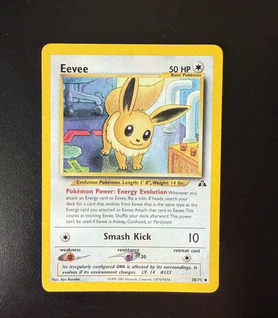 Pokémon TCG Neo Discovery Eevee Card 38/75 2001 WOTC LP Vintage