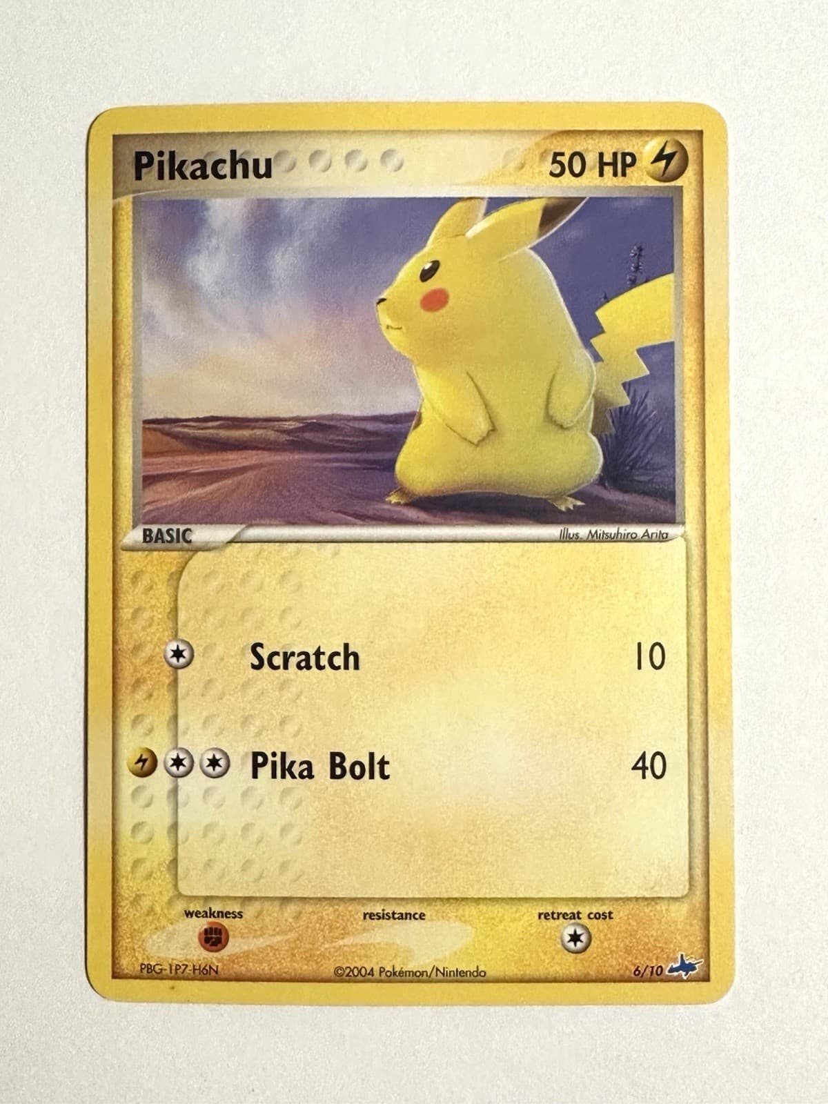 Pokemon Pikachu 6/10 EX Team Magma vs Team Aqua 2004 Rare NM / NM-