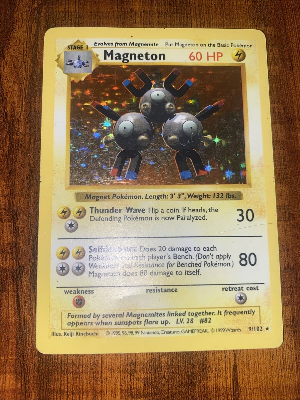 Pokemon Magneton Base Set Shadowless Vintage Rare Holo 9/102 HP
