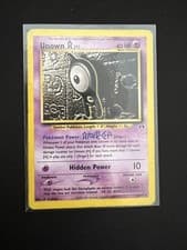 Unown [A] 33/75 Neo Discovery Regular