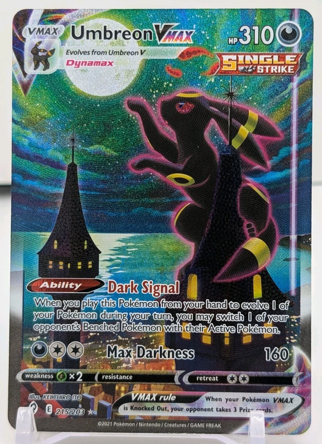 Umbreon VMAX 215/203 (Alternate Art Secret) - SWSH07: Evolving Skies Pokemon