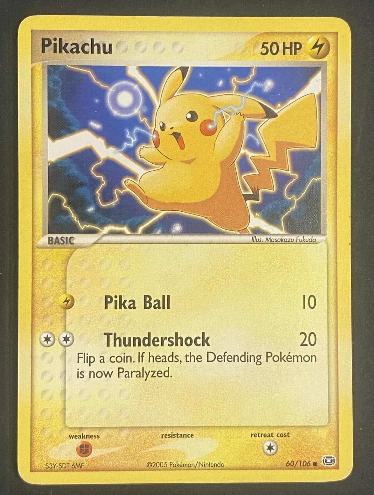 Pikachu 2005 Pokemon Emerald #60/106 LP