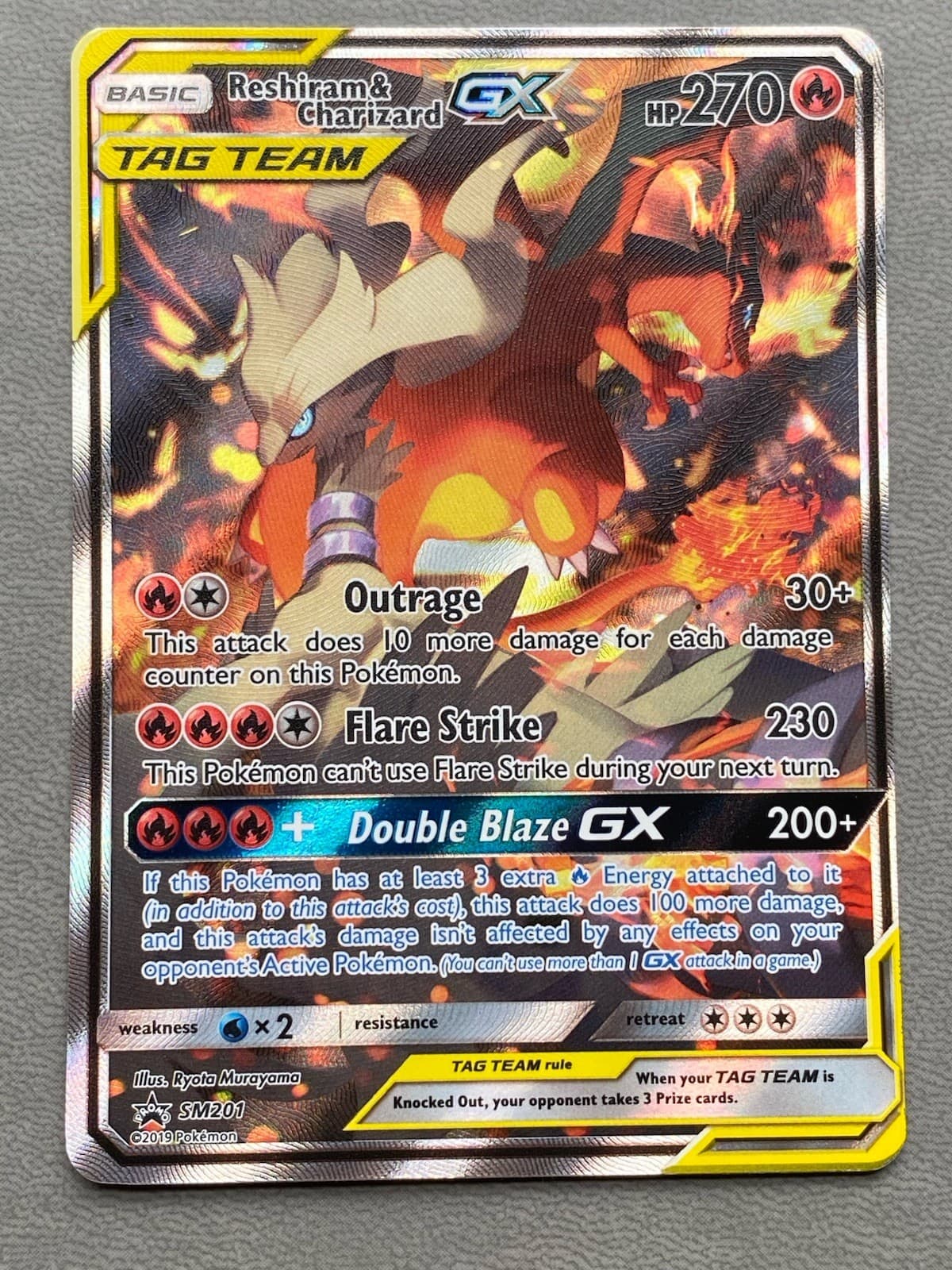 Reshiram & Charizard GX - SM201 - SM Promos (SMP)