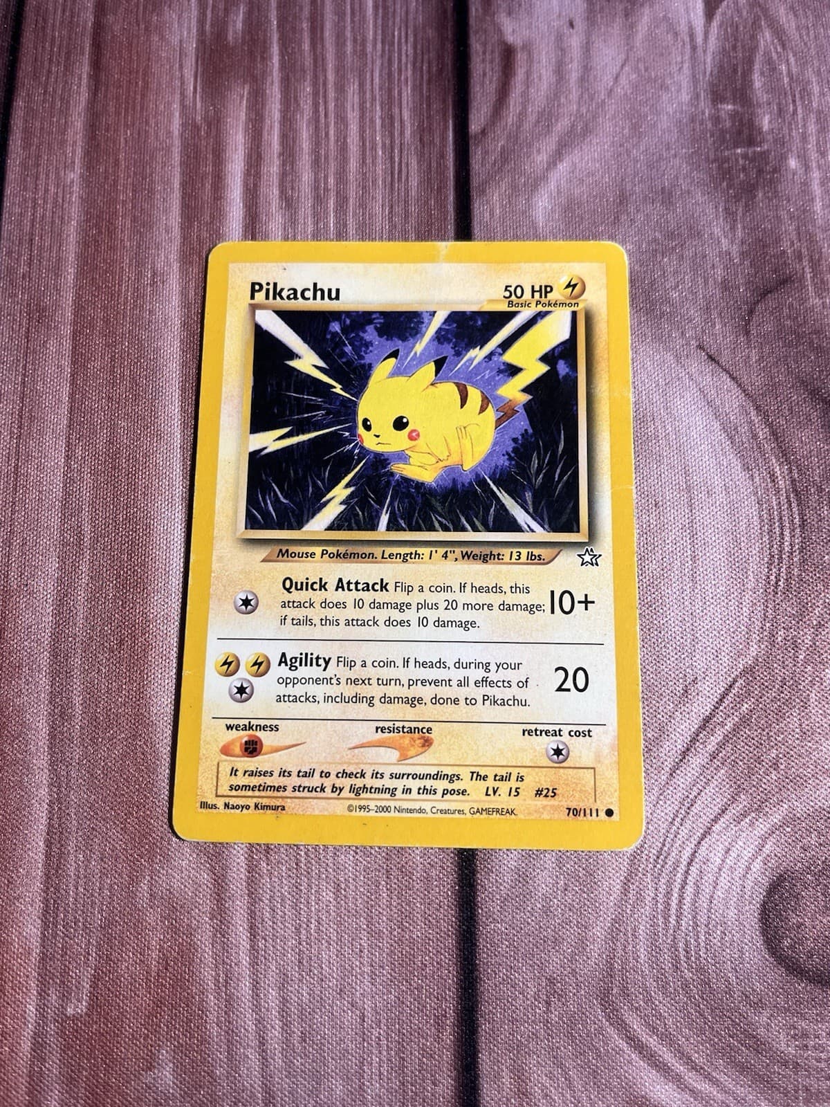 Pikachu 70/111 Neo Genesis Regular - Pokemon TCG