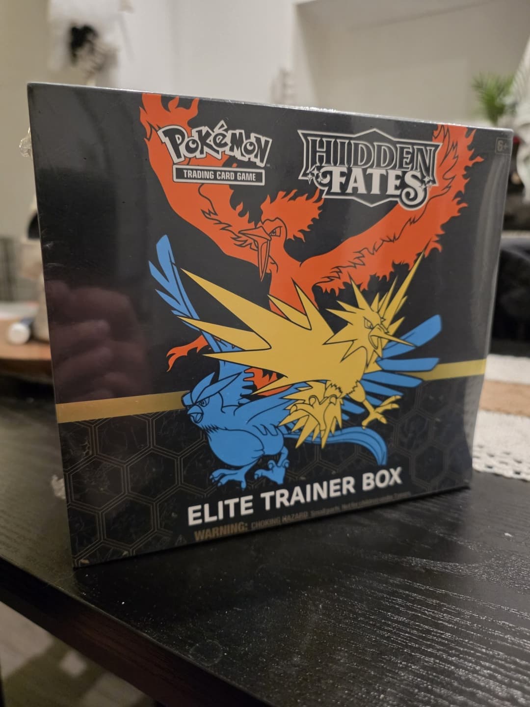 Pokemon TCG Hidden Fates Elite Trainer Box ETB - New/Sealed