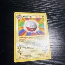 Pokémon Electrode 21/102 Base Set Unlimited Holo EN Shadowless vintage