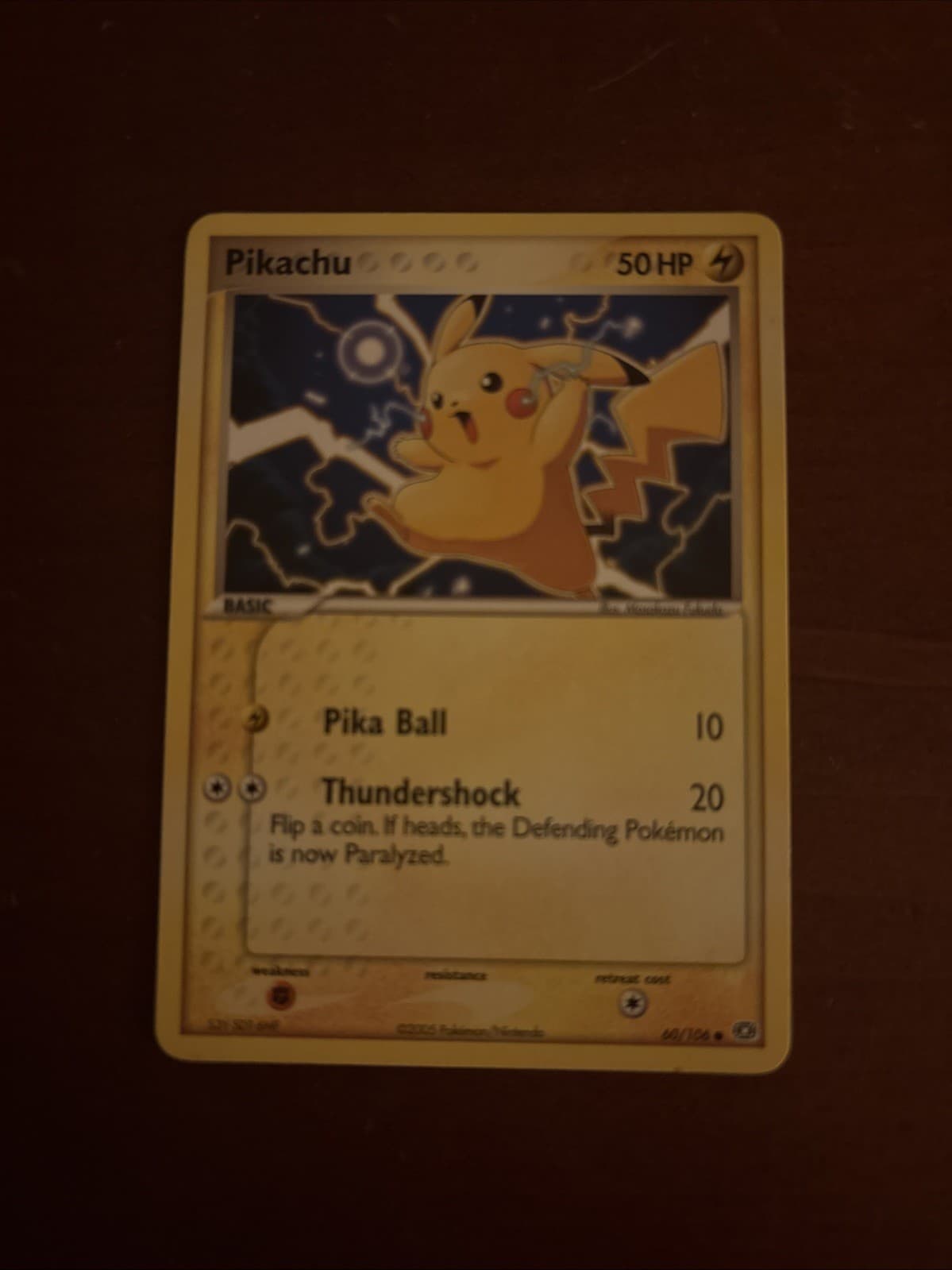Pikachu Emerald Regular Card 60/106