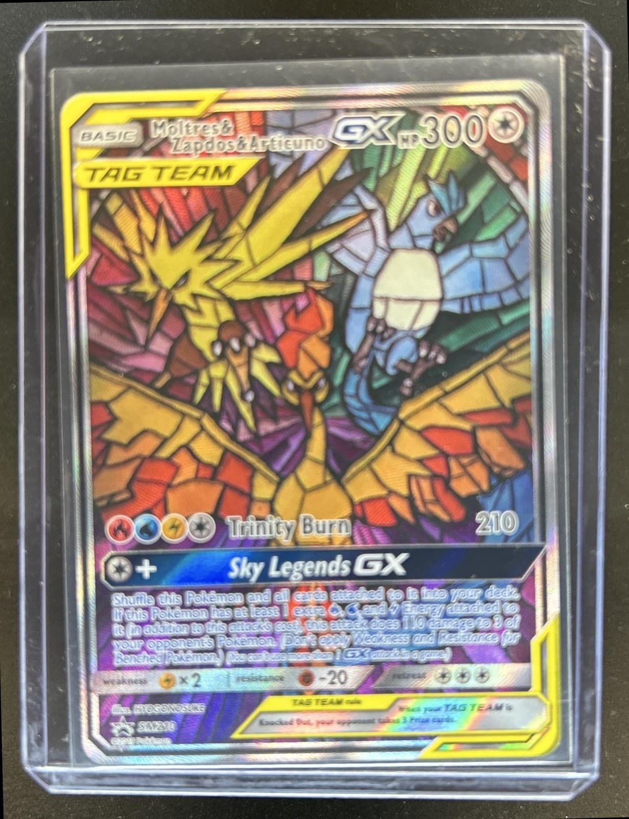 2016-19 Pokemon SM Black Star Promos Moltres & Zapdos Articuno Tag Team #SM210
