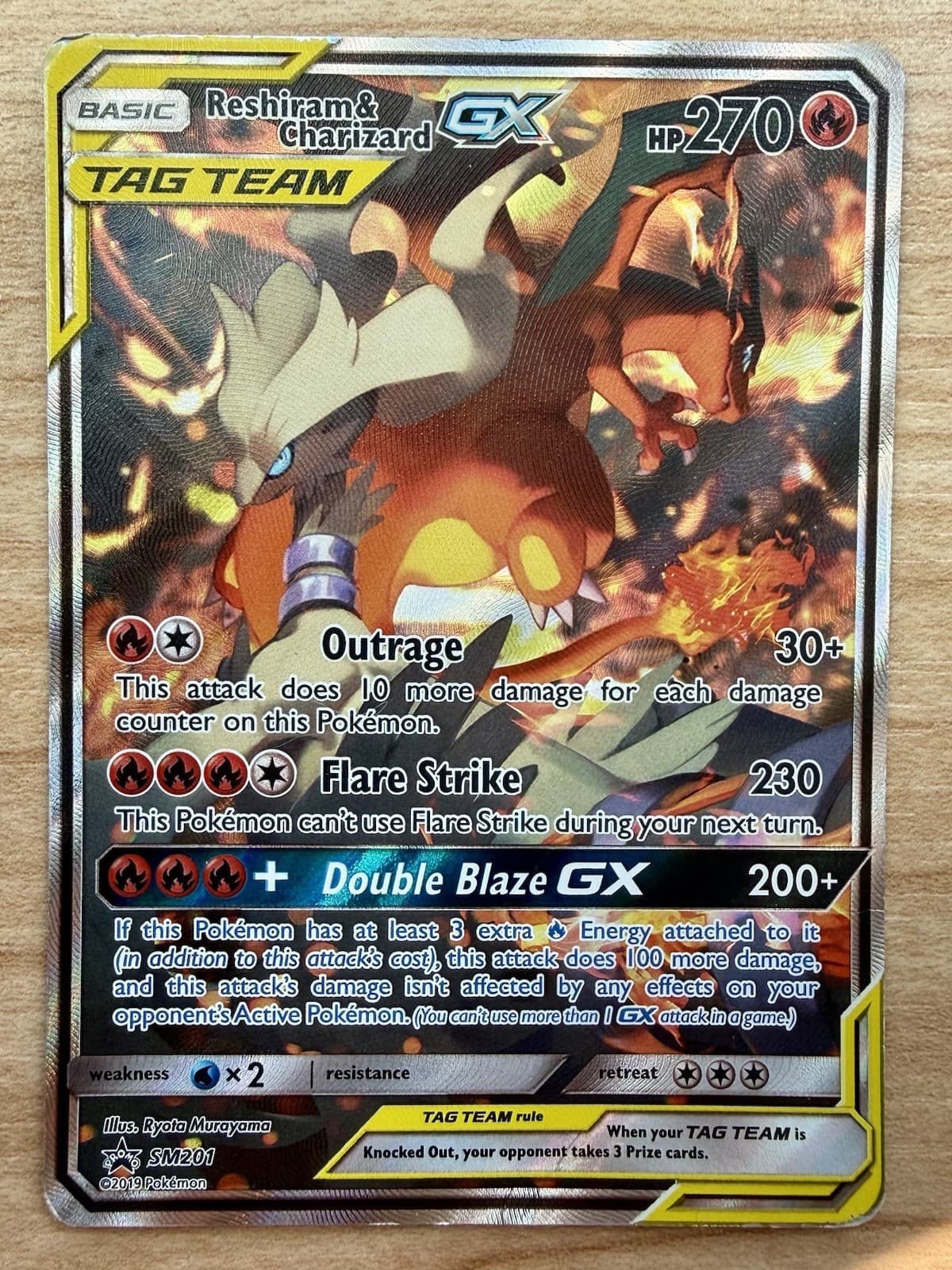 Reshiram & Charizard GX SM201 Black Star Promo TAG TEAM Holo LP Pokémon Card